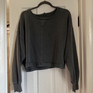 Aerie Beach Party Cropped Crewneck & shorts